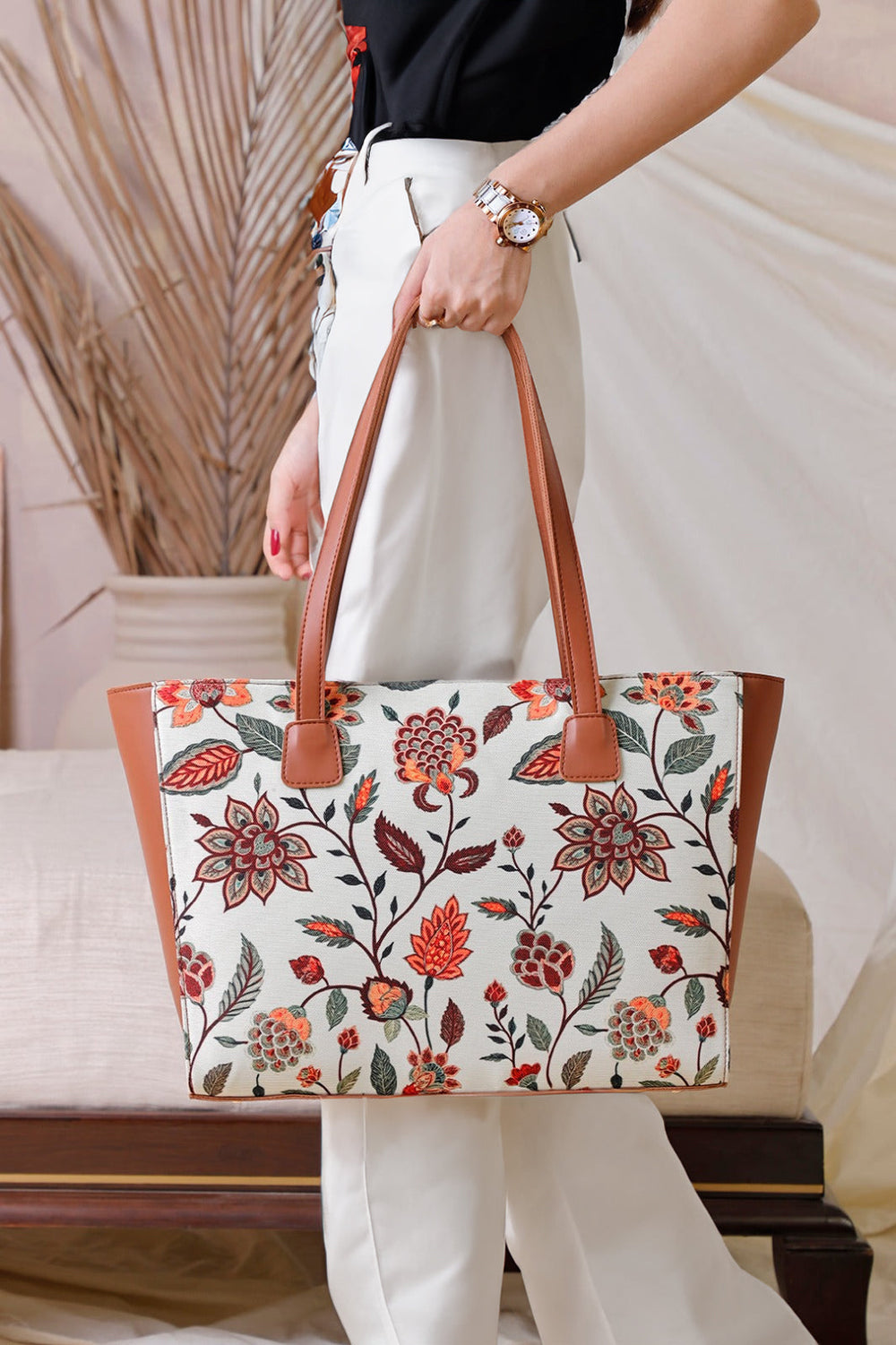 FLORAL BOONY SIDE REXINE CANVAS - M108