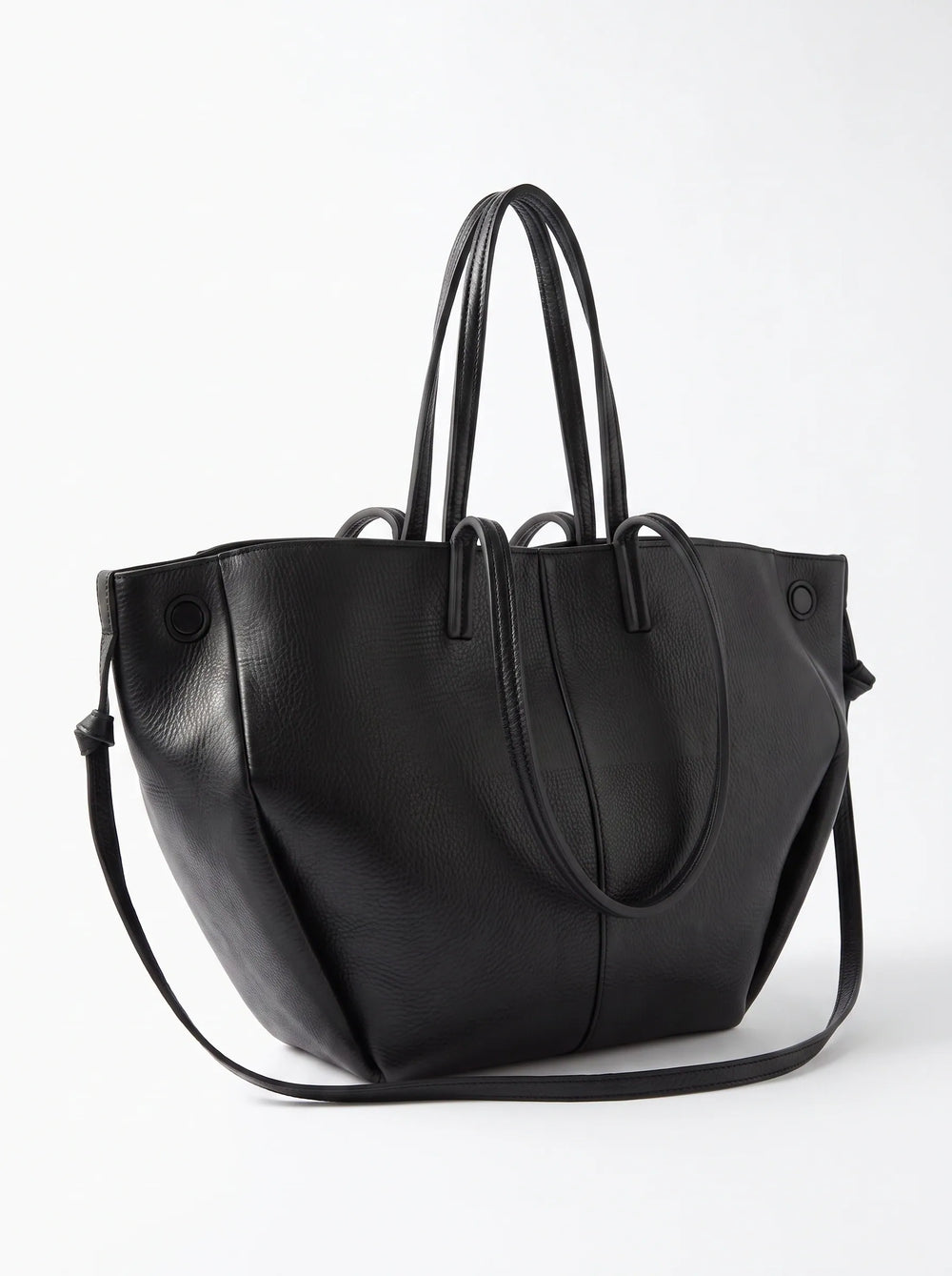 WestStyle Daytona black pebbled leather tote bag front view showing contrast stitching and D-ring handles — ladies tote bag Pakistan