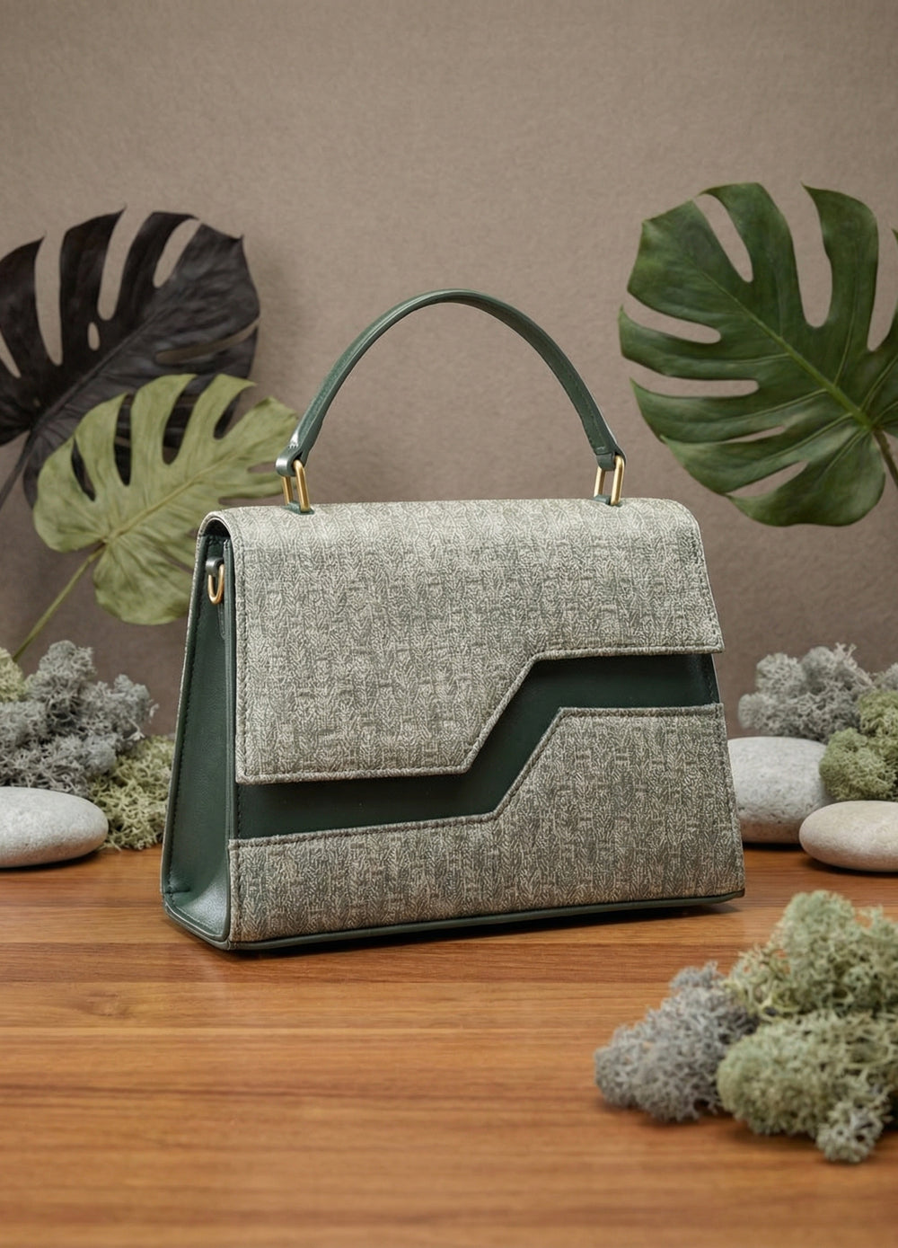 LYANAHANDBAG-EMERALD-M188_2