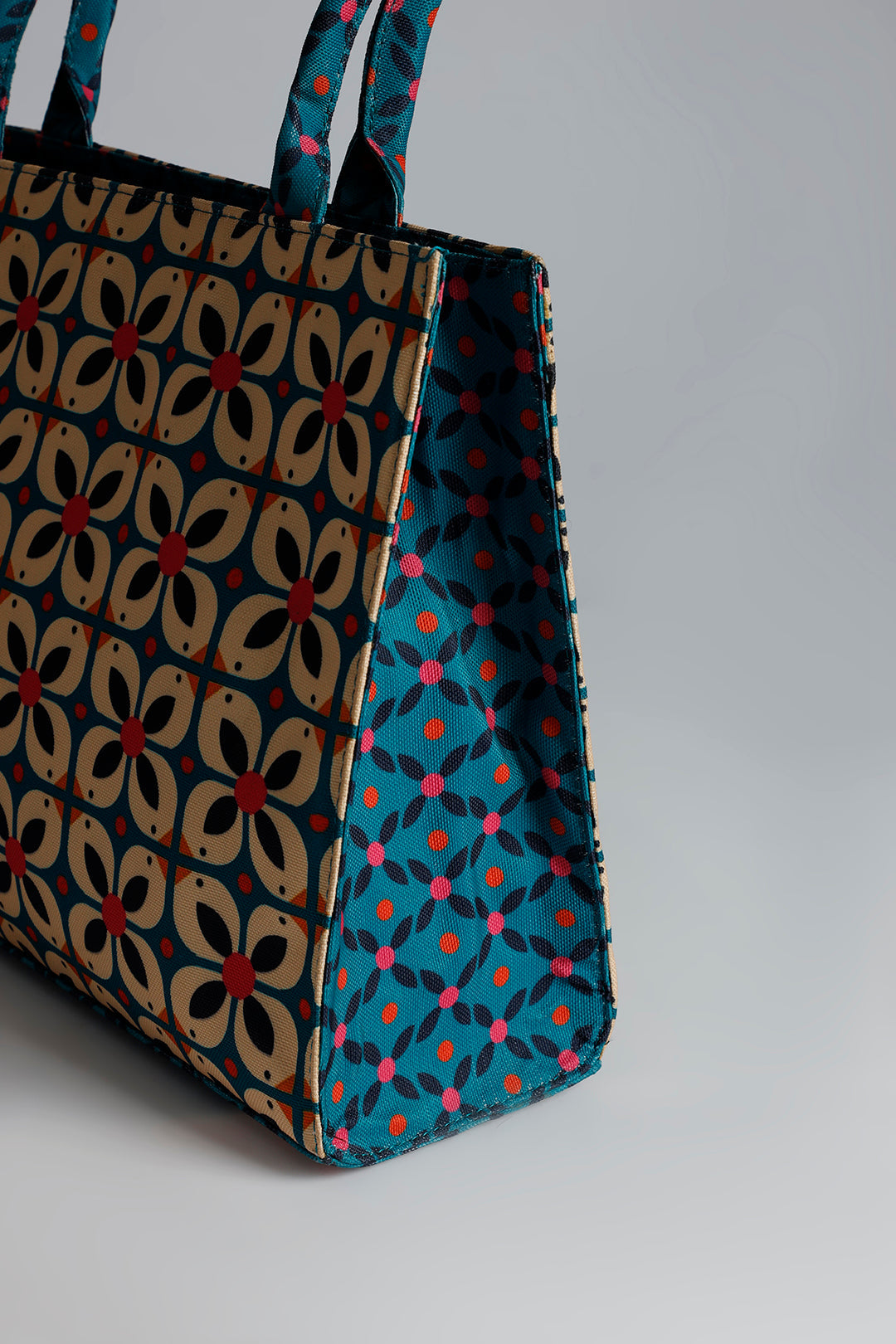 GEOMETRIC FLORAL CANVAS - M020