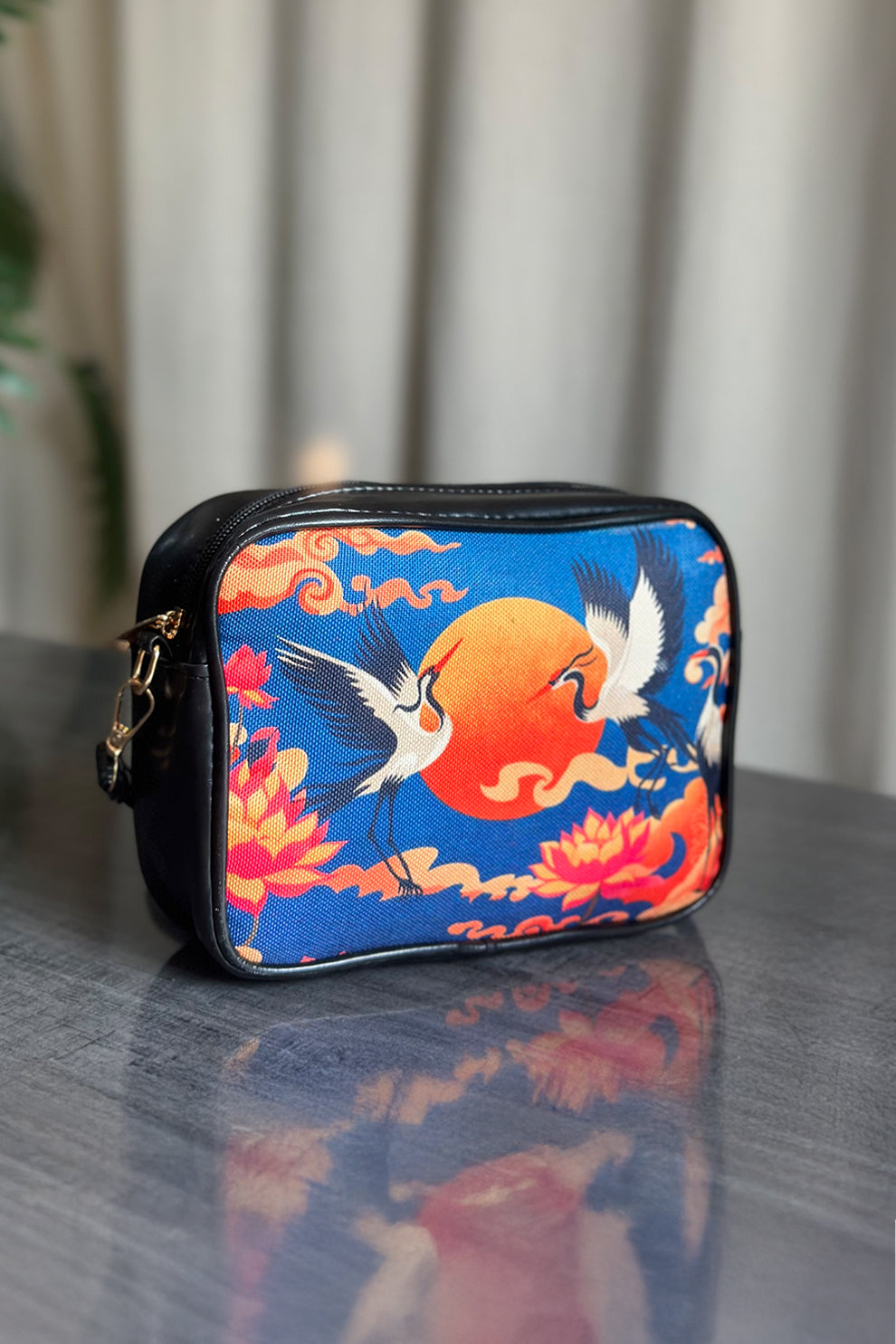 SWAN CROSSBODY - M175