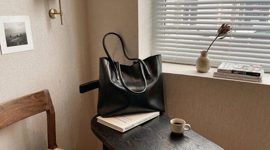 Image of a Large PU leather tote bag in a coffee shop - weststyle