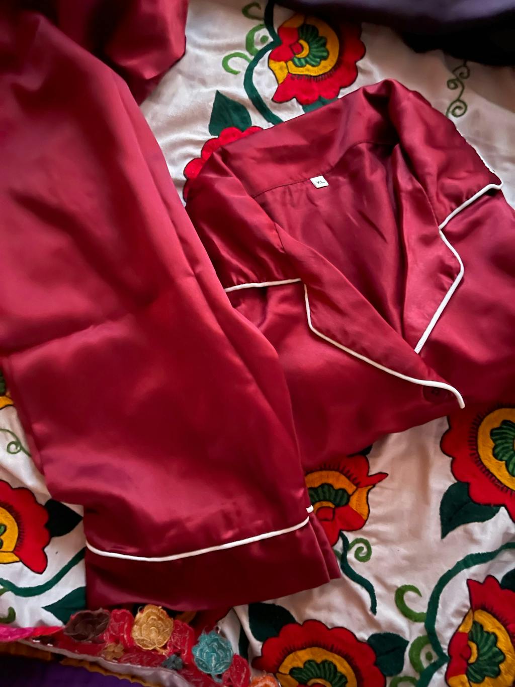 SILK PJ SET - BLACK - M048 WestStyle