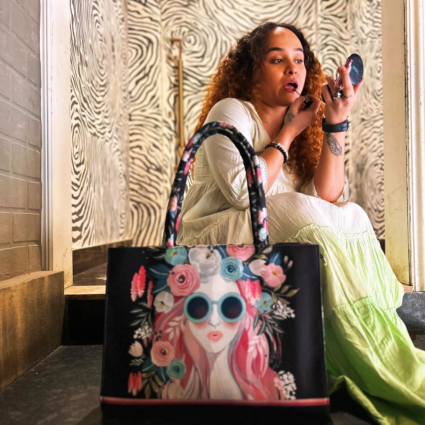 DIVA CANVAS - BLACK - M094