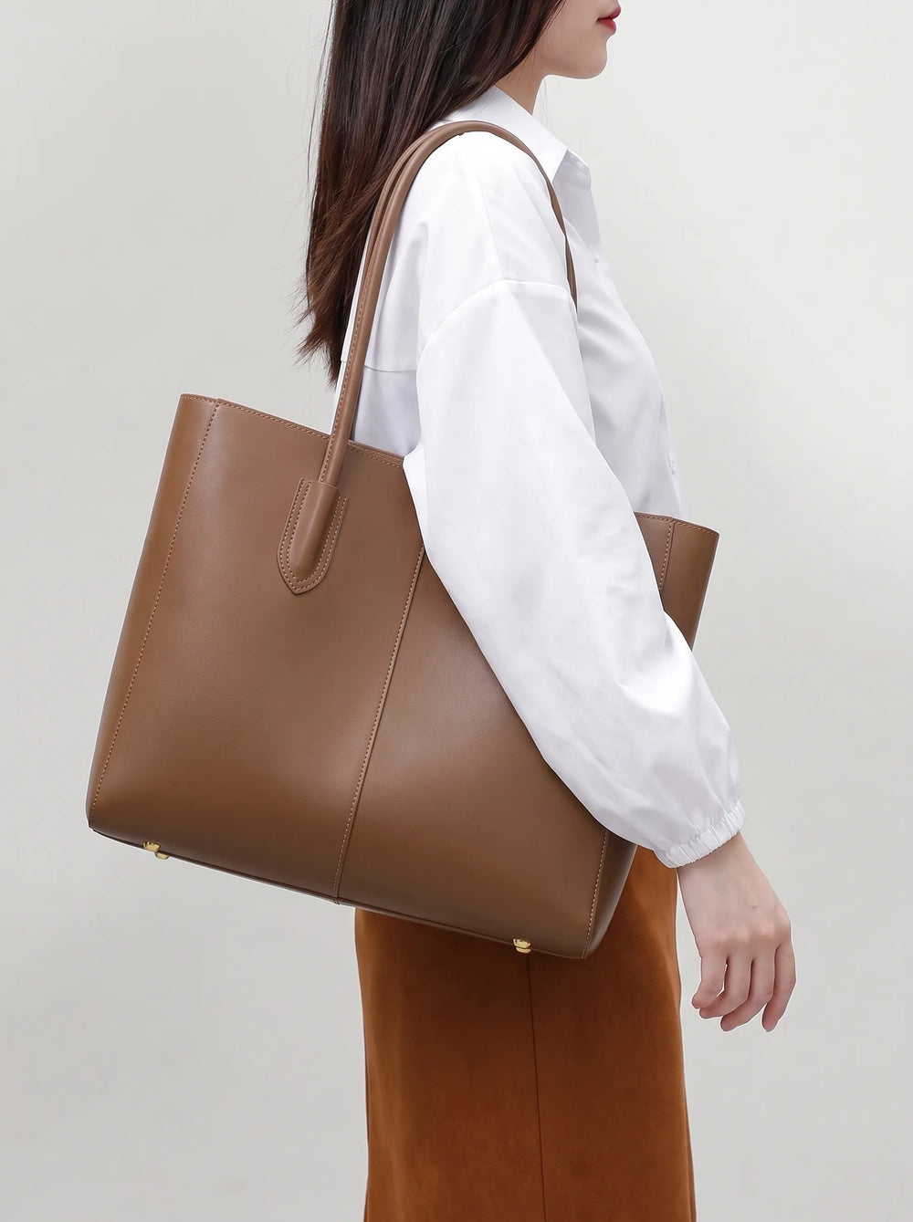 WestStyle Everyday Tote brown three-quarter view showing 19-inch wide body and structured base large tote bags in Pakistan