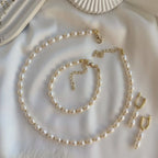PEARL NECKLACE - M154