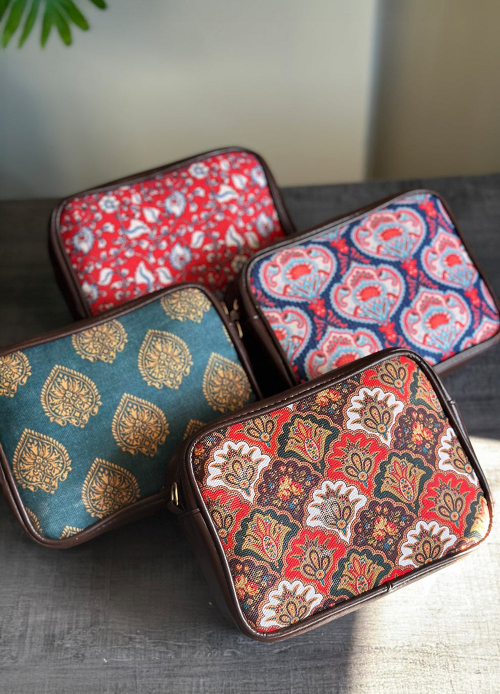 ROYAL ETHNC CROSSBODY - M181 