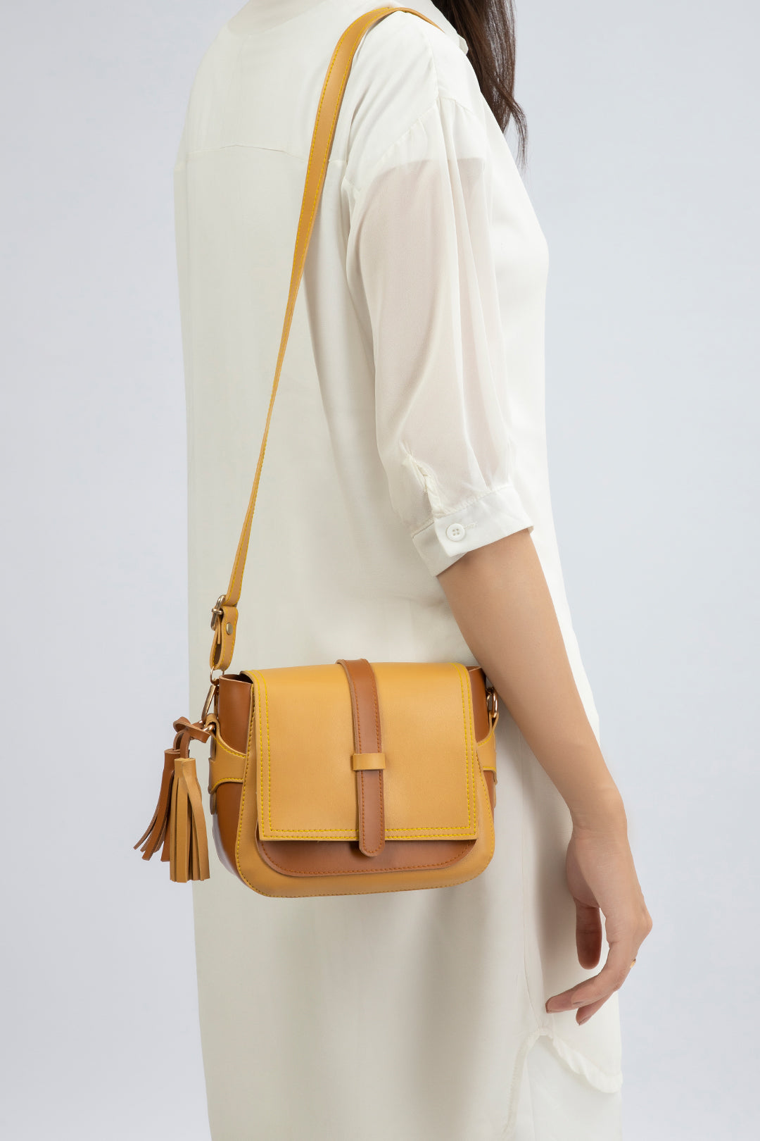 CROSSBODY BAG -  M006