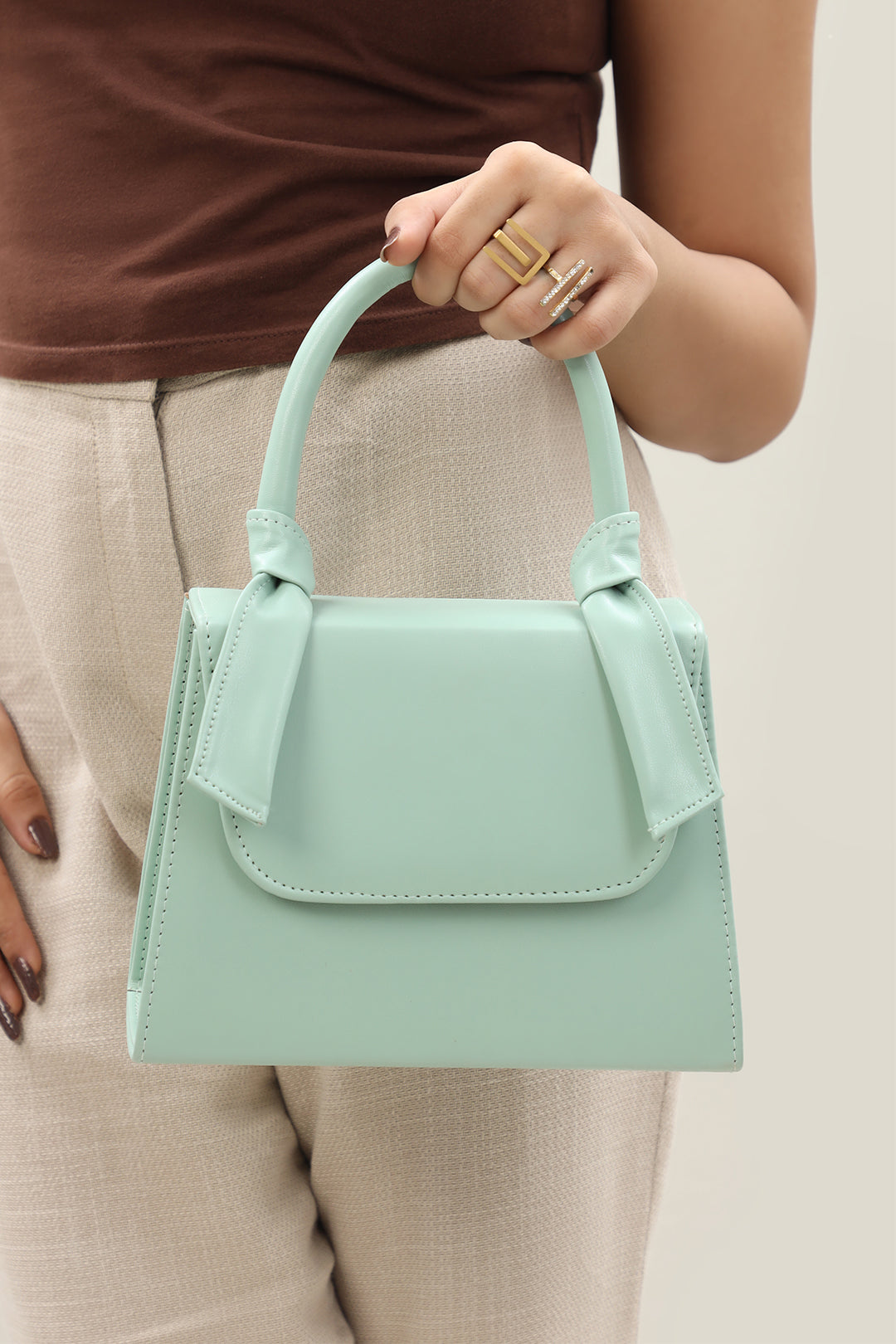 KNITTED CROSSBODY - BLACK - M044 WestStyle