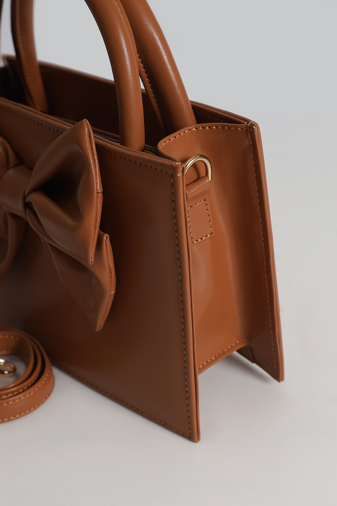 BOW CROSSBODY BAG - BLACK - M027