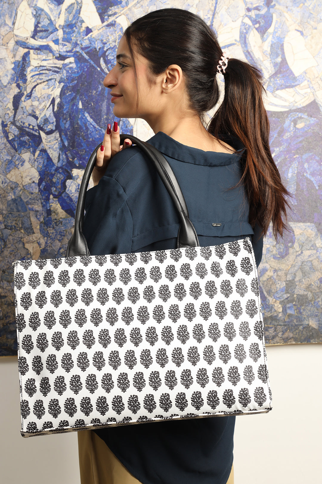 MONOCHROME CANVAS - M016 Muzeri