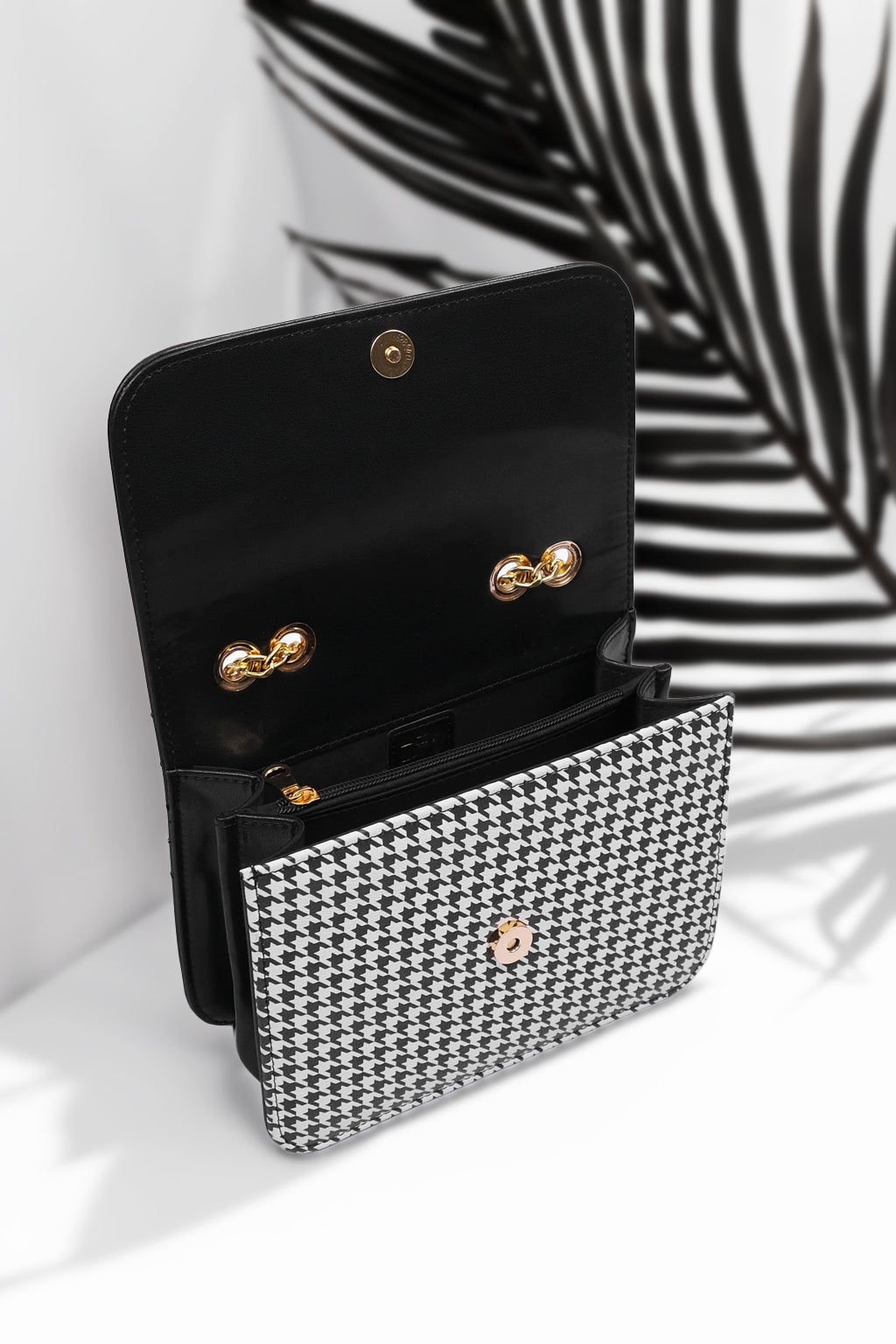 CHEVYFLAP SHOULDER - BLACK - M122