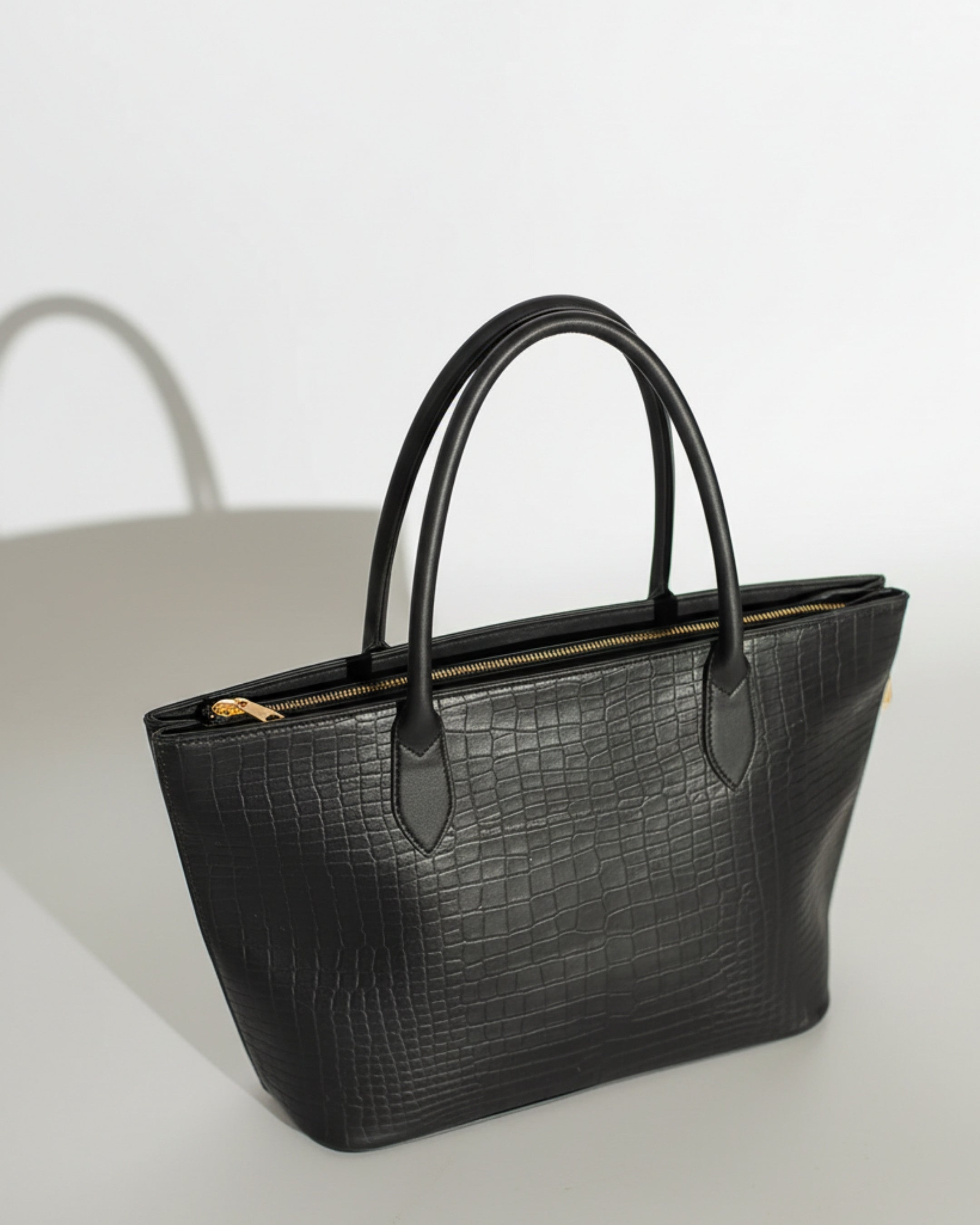 CROCODILE TOTE - BROWN - M142