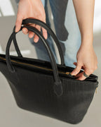 CROCODILE TOTE - BLACK - M142
